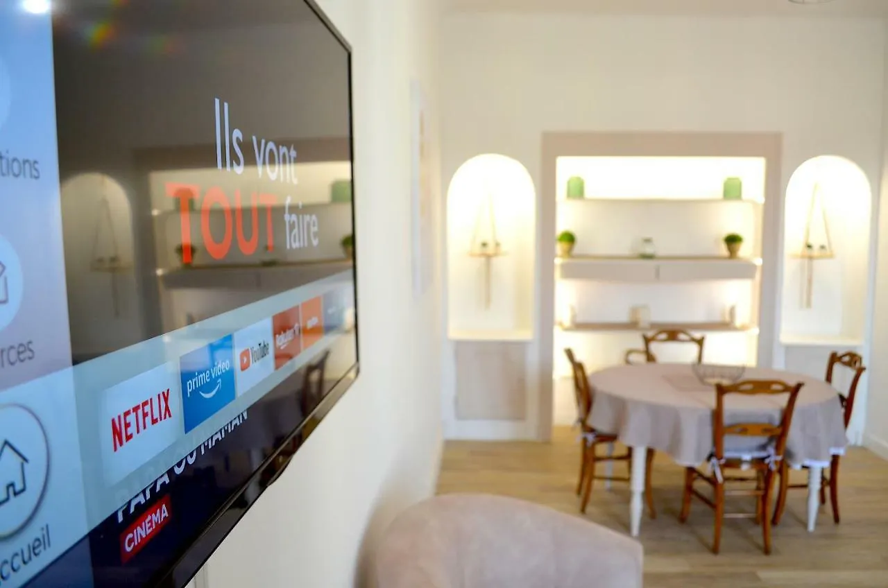 2 Pieces Liberte Plein Centre Apartment Saint-Raphael  0*, Saint-Raphael (Var)